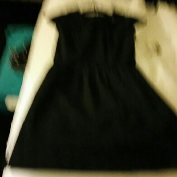 Dress - Picture 4 of 4