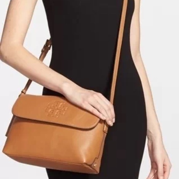 tory burch thea messenger