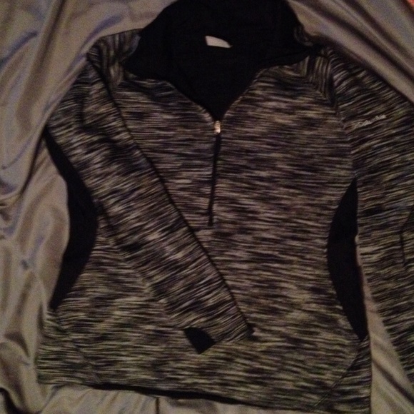 Columbia Tops - Columbia pullover