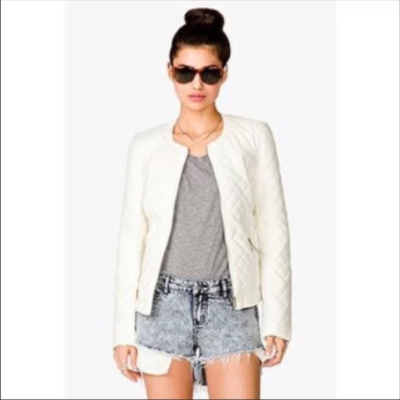 Forever 21 Jackets & Blazers - Forever 21 white faux leather jacket