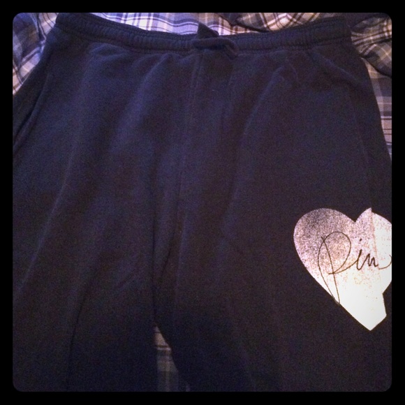 VSPINK black boyfriend fit sweats cropped