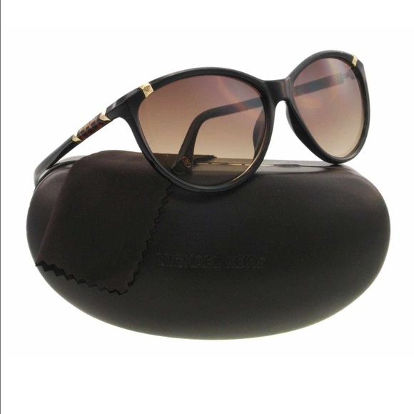 Michael Kors Accessories - ⚡️️FLASH SALE⚡️M. Kors Camilla Tortoise Sunglasses