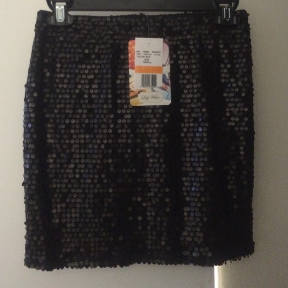 new with tags black sequin skirt