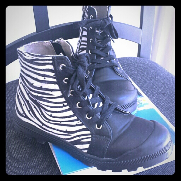 Shoe