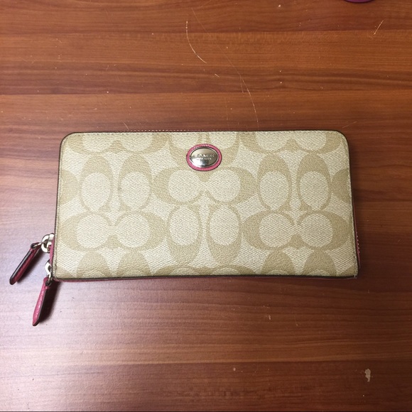 Coach Accordion Wallet