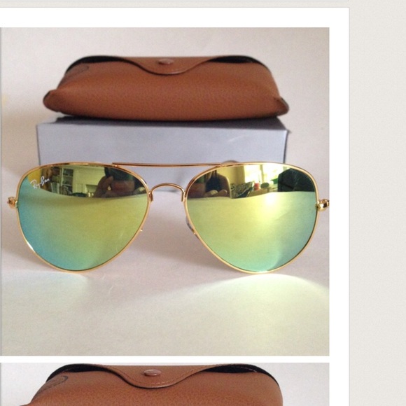 58mm, Model 3025 Ray Bans Gold lens and green lens