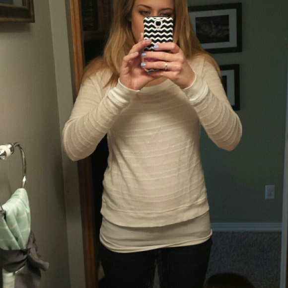Sweater - Picture 1 of 1