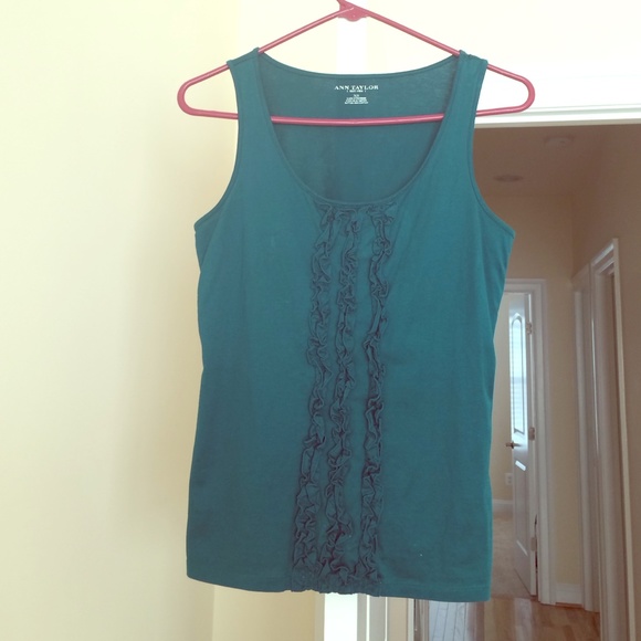 Sleeveless top.