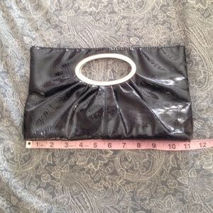 Black clutch