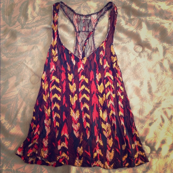 Tribal Print Tank Top w Open Back