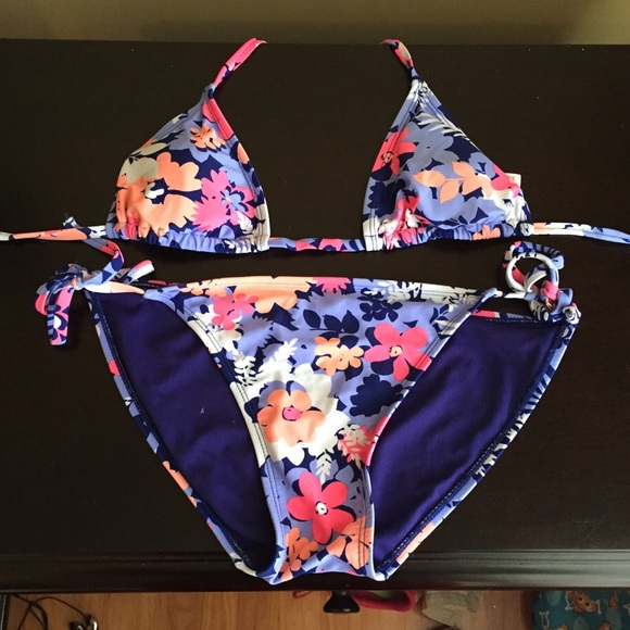 Old Navy bathing suit size L