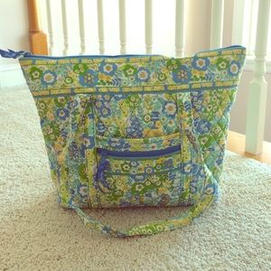 Vera Bradley Tote Bag in English Meadow NWOT
