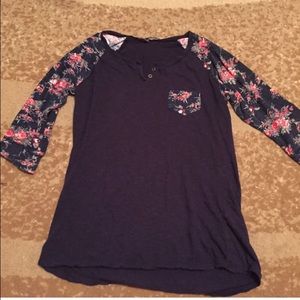 Cute rue 21 3/4 shirt