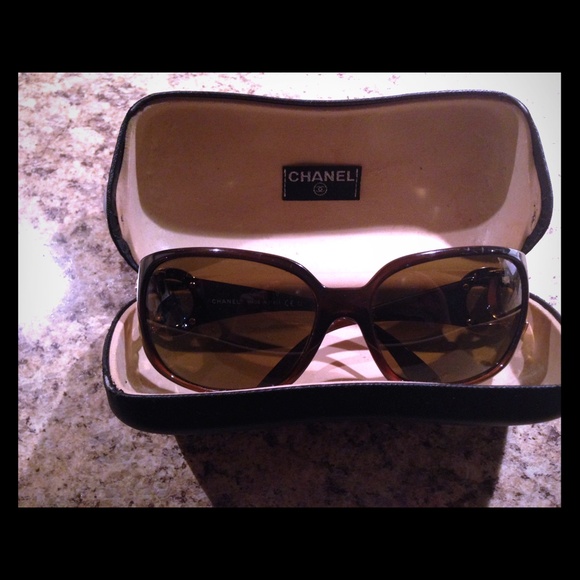 Authentic logo  Chanel tortoise sunglasses