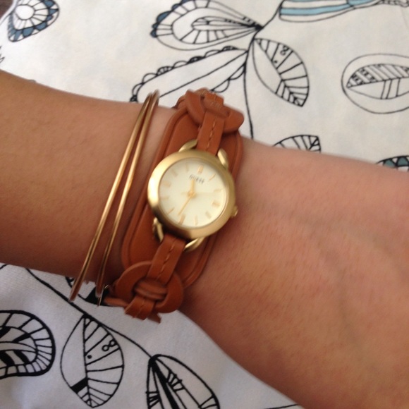 Watch - Picture 2 of 2