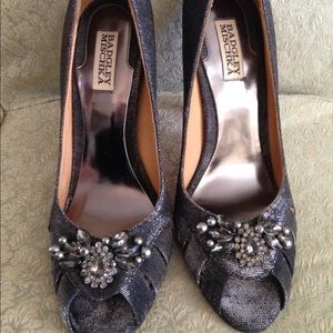 Badgley Mischka Metallic shoe Size 10