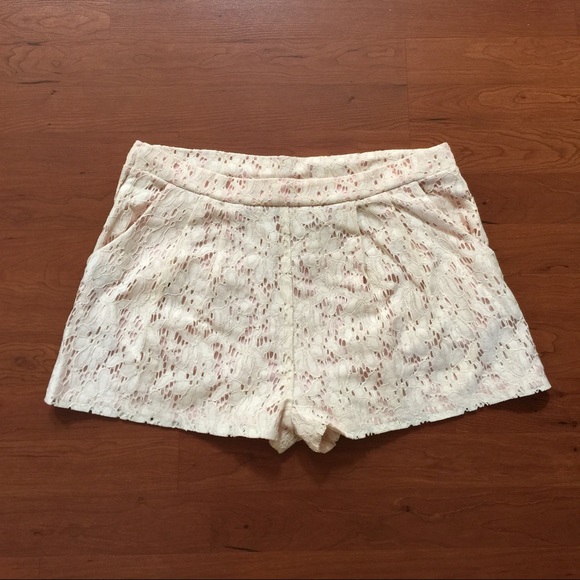 |Host Pick| Boho Shorts - Picture 2 of 4