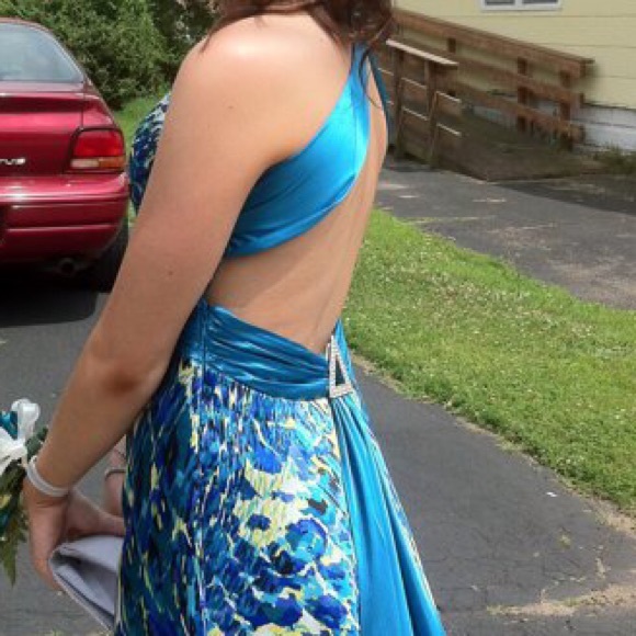 Prom Dress - Picture 3 of 4