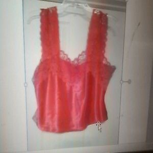 **CLOSING SHOP** Sexy red camisole