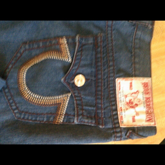 MEN'S TRUE RELIGION JEANS