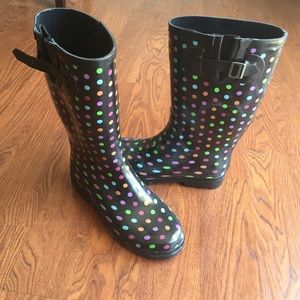 Polka dot rain boots