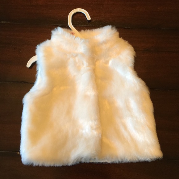 Carters 9 month vest