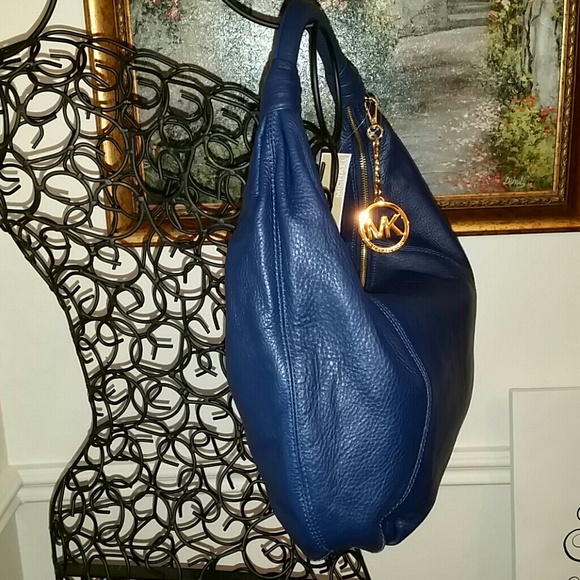 SOLD - Michael Kors Navy Blue Hobo - Picture 2 of 3