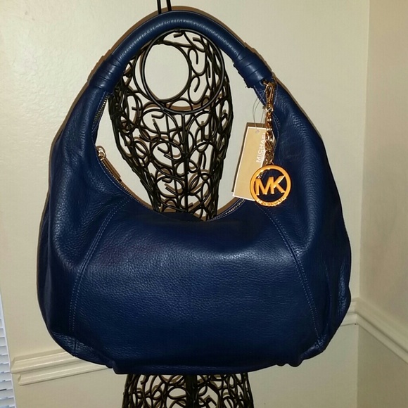 SOLD - Michael Kors Navy Blue Hobo - Picture 3 of 3