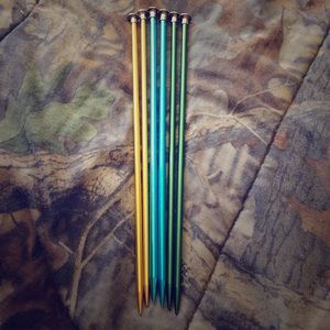 Set of Boyle Knitting Needles.. Sizes: 8,9,10