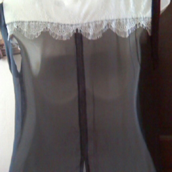 nwt black top with victorian design at top - Picture 3 of 4