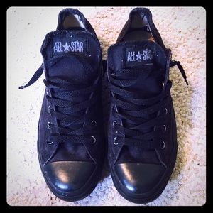 All black converse all stars