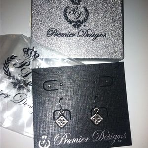 Brand new premier design earring