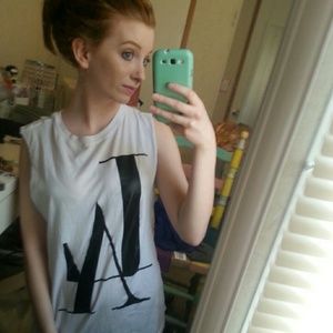 L.A. muscle tee 💜