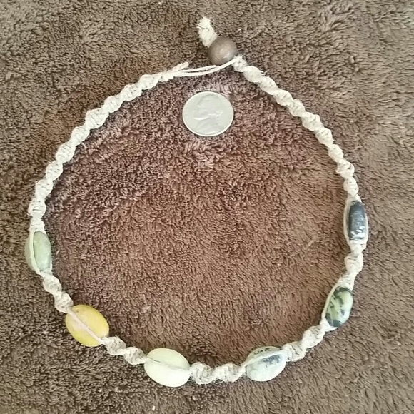 Hemp choker