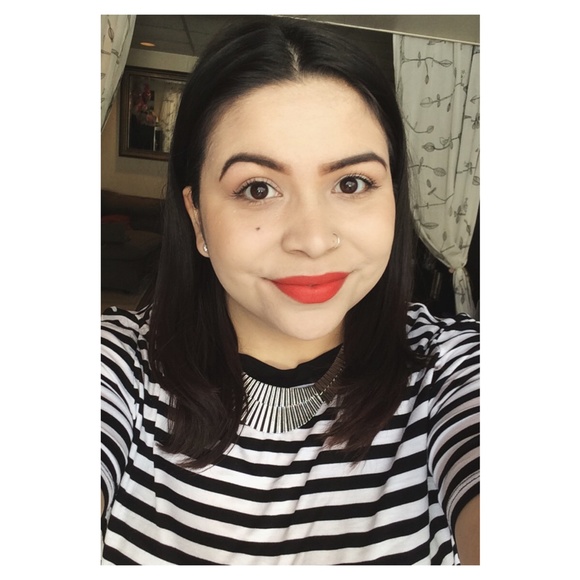 Meet your seller 🌻 - Picture 1 of 3