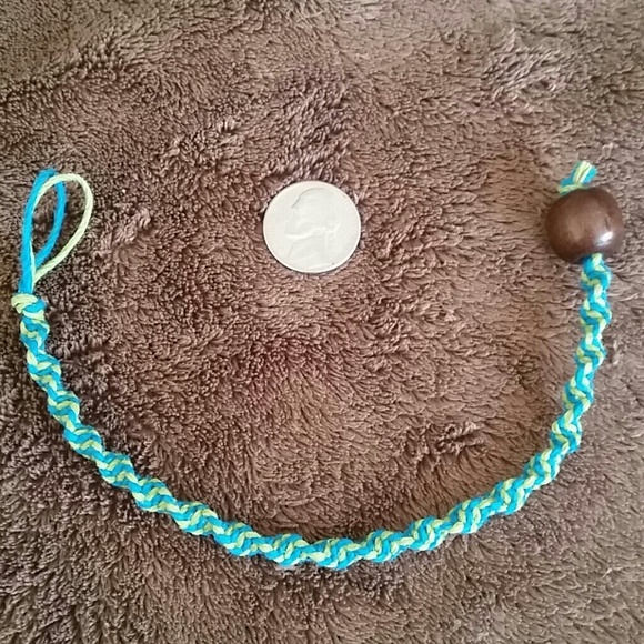 Hemp bracelet - Picture 2 of 2