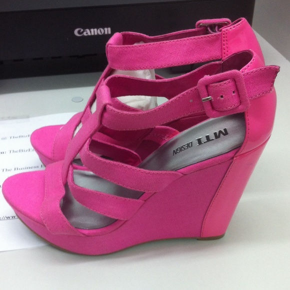 Open toe wedges - Picture 2 of 4