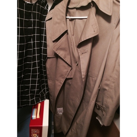 Tan Trenchcoat.