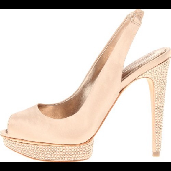 BCBGMAXAZRIA Ma-Falcon Platform Sandal, Champagne