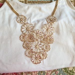 gold daisy necklace