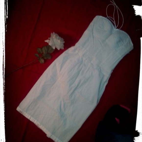 Simple & Sexy Stretch Dress by Express - Picture 1 of 4