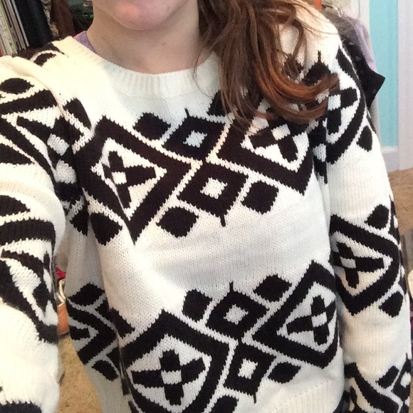 Sweater - Picture 3 of 4