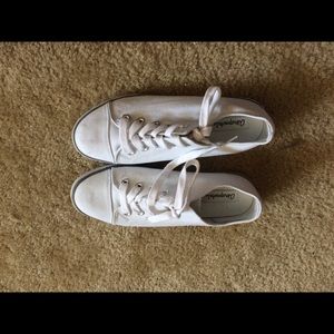 White converse shoes