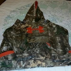 Under armour youth XL camo hoodie