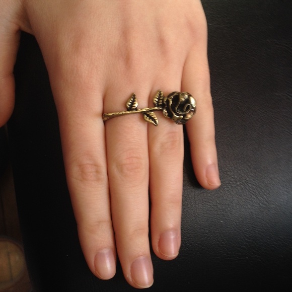 Two rings - Picture 2 of 4