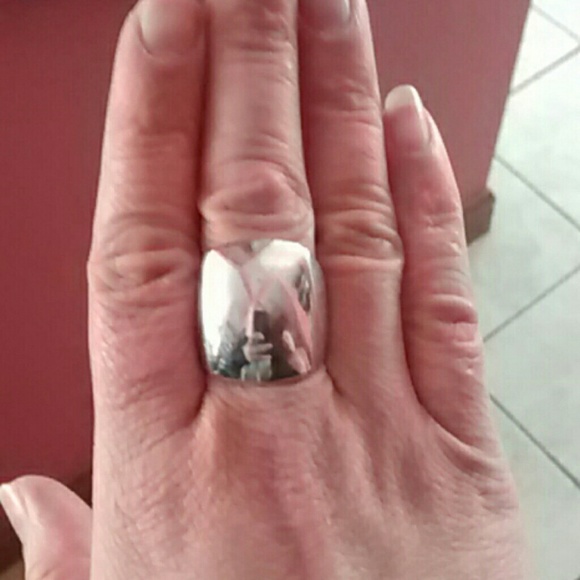 Sterling silver .925, women's dome ring size 9