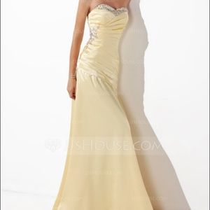 Spring Sweetheart Daffidol prom dress