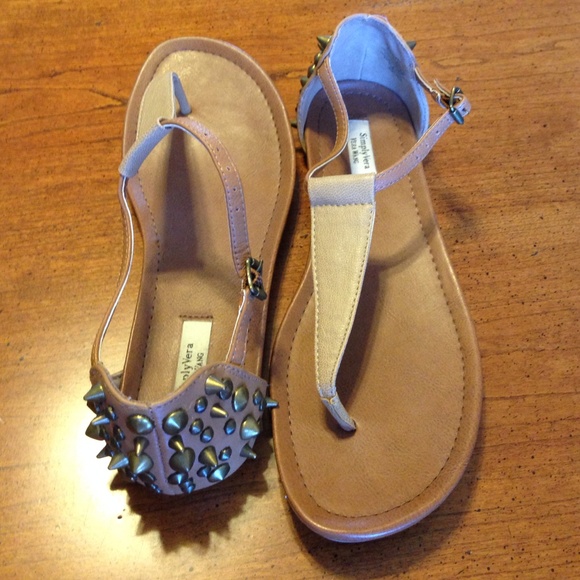 Simply Vera Wang studded sandals