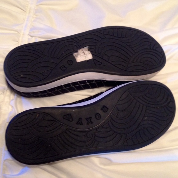 Roxy Shoes! - Picture 4 of 4