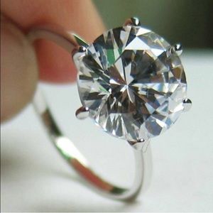 Beautiful 3 ct Cz Gf Ring